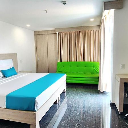 Hotel Be Suites Cali Eksteriør billede